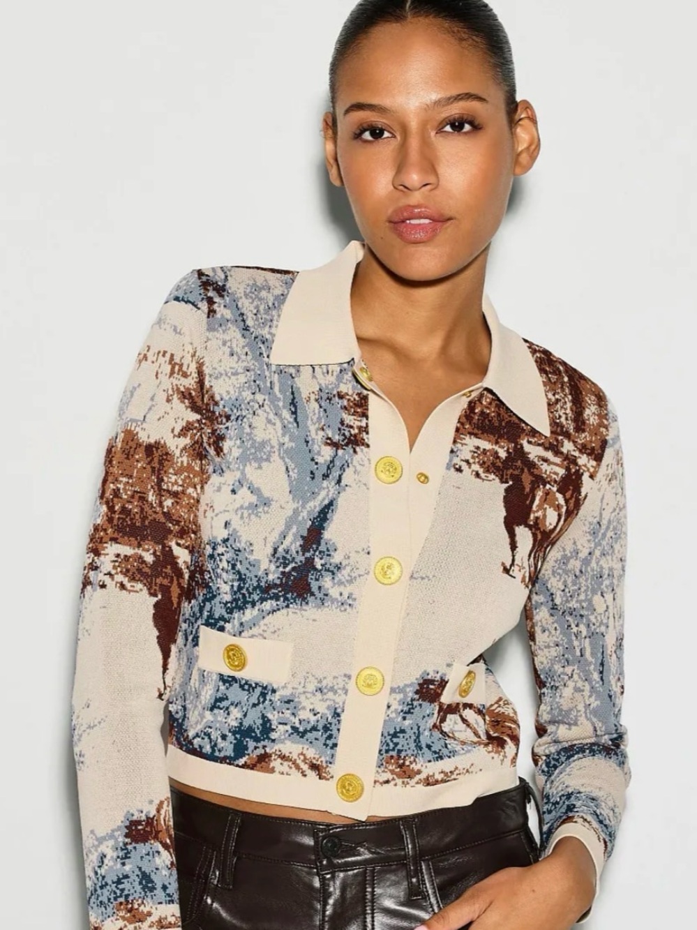 L'AGENCE Printed Knit Crop Jacket in Cream, Blue & Brown with horses Sz XS.